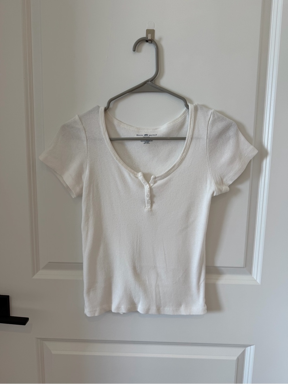 Brandy Melville Ribbed Top - Picture 2 of 6